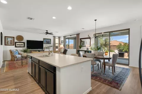 14231 E Axle Dr, Vail, AZ 85641 photo 9