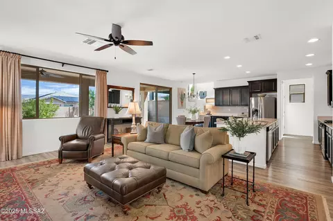 14231 E Axle Dr, Vail, AZ 85641 photo 5
