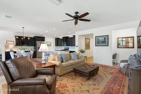 14231 E Axle Dr, Vail, AZ 85641 photo 3