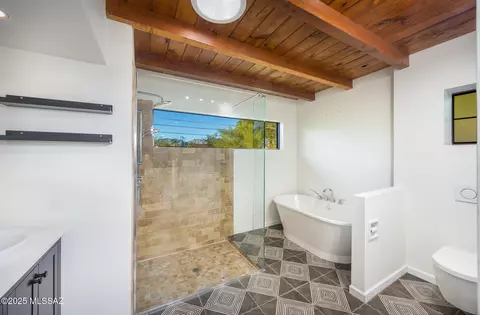 Bath - 4065 E 3rd St, Tucson, AZ 85711 photo 1 of 4