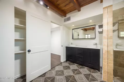 Bath - 4065 E 3rd St, Tucson, AZ 85711 photo 3 of 4