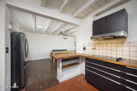 Kitchen - 4065 E 3rd St, Tucson, AZ 85711 photo 4 of 4