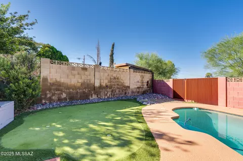Exterior - 9600 E Watson Dr, Tucson, AZ 85730 photo 8 of 10