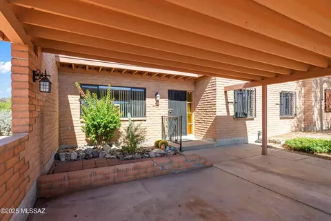 Exterior - 37 E Mediterranean Dr, Tucson, AZ 85704 photo 1 of 6
