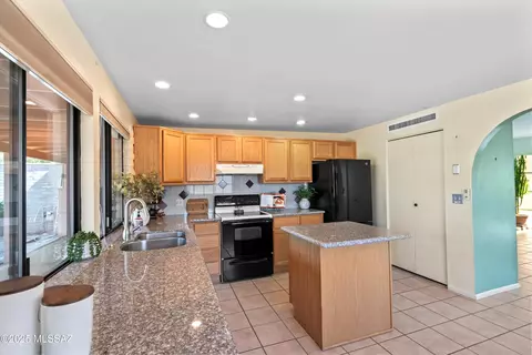 Kitchen - 37 E Mediterranean Dr, Tucson, AZ 85704 photo 2 of 4