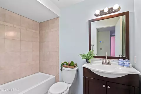 Bath - 37 E Mediterranean Dr, Tucson, AZ 85704 photo 3 of 3