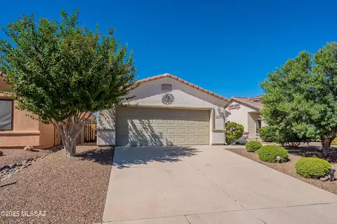 2243 N Avenida Del Petalo, Green Valley, AZ 85614