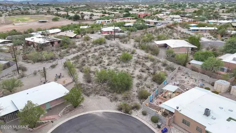 2153 W Wagon Wheels Dr, Tucson, AZ 85745