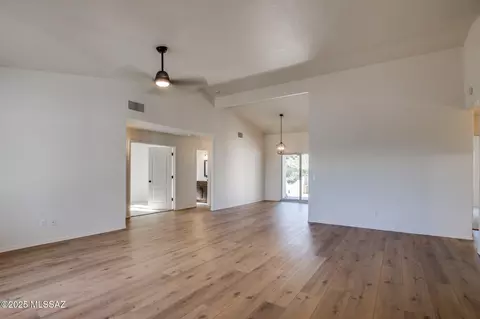 Living - 4144 E Agave Ct, Hereford, AZ 85615 photo 3 of 5