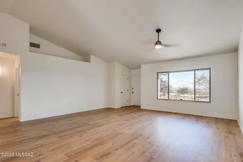 Living - 4144 E Agave Ct, Hereford, AZ 85615 photo 1 of 5