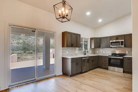 Kitchen - 4144 E Agave Ct, Hereford, AZ 85615 photo 4 of 4