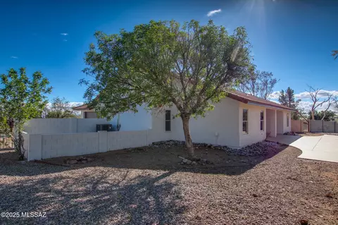 Exterior - 4144 E Agave Ct, Hereford, AZ 85615 photo 6 of 15