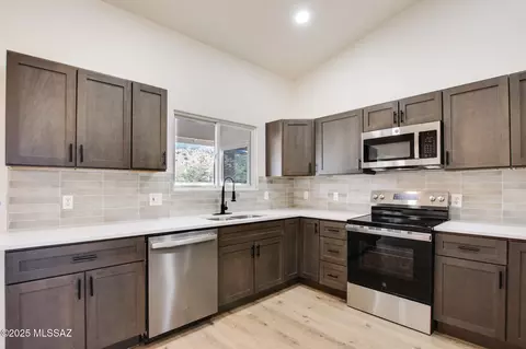 Kitchen - 4144 E Agave Ct, Hereford, AZ 85615 photo 1 of 4