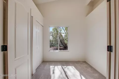 Bedroom - 4144 E Agave Ct, Hereford, AZ 85615 photo 6 of 8
