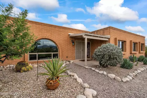 1601 W Sunset Rd, Tucson, AZ 85704