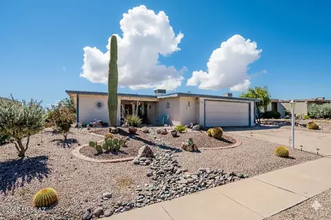 385 W Rio Santa Cruz, Green Valley, AZ 85614