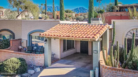 1441 W Calle Altamira, Green Valley, AZ 85622