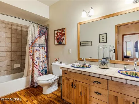 Bath - 139 Lower Elgin Rd, Elgin, AZ 85611 photo 3 of 4