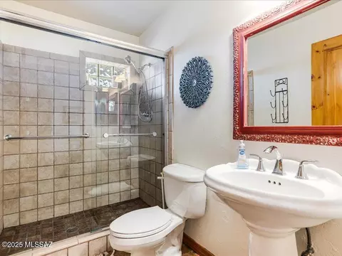 Bath - 139 Lower Elgin Rd, Elgin, AZ 85611 photo 4 of 4