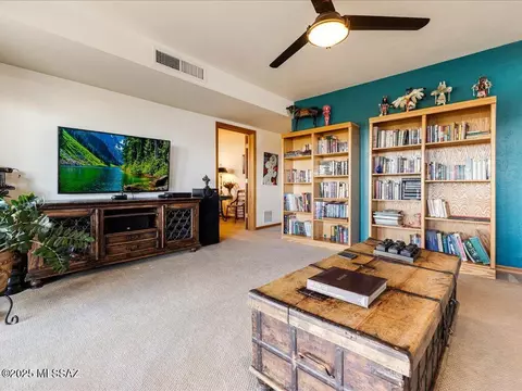 Living - 139 Lower Elgin Rd, Elgin, AZ 85611 photo 7 of 7