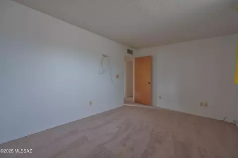 Bedroom - 830 E Halcyon Rd, Tucson, AZ 85719 photo 3 of 7