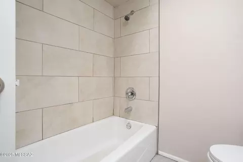 Bath - 7328 E 20th St, Tucson, AZ 85710 photo 3 of 5