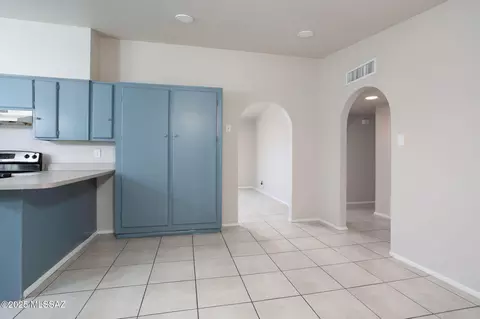 Entry Way - 7328 E 20th St, Tucson, AZ 85710 photo 2 of 2