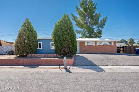 7328 E 20th St, Tucson, AZ 85710