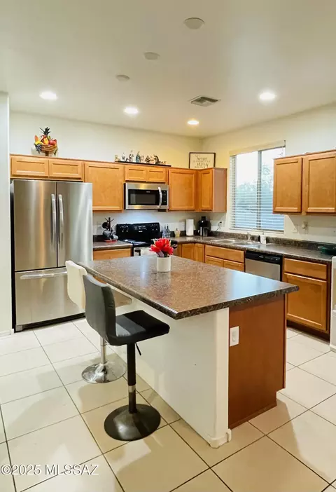Kitchen - 6385 E Boldin Dr, Tucson, AZ 85756 photo 1 of 1
