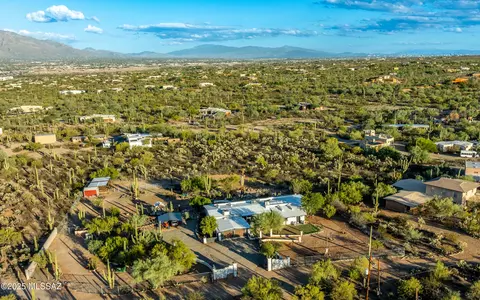 6921 N Camino Verde, Tucson, AZ 85743
