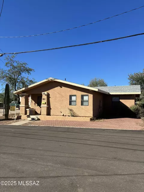 811 E Caddie St, Tucson, AZ 85719