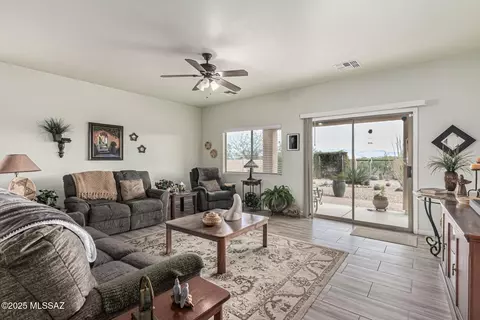 Living - 793 E Blue Rock Way, Vail, AZ 85641 photo 1 of 2