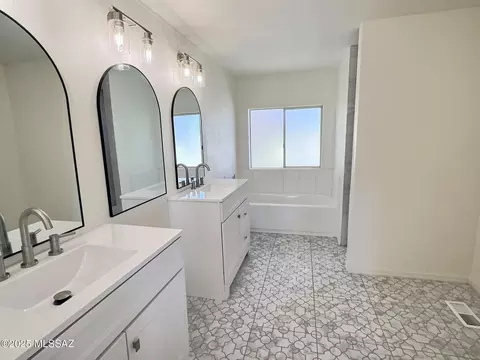 1098 E Katie Ln, Benson, AZ 85602 photo 24