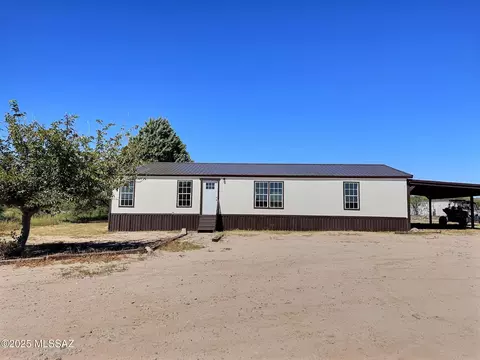 1098 E Katie Ln, Benson, AZ 85602