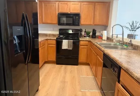 Kitchen - 6012 S Sweet Birch Ln, Tucson, AZ 85747 photo 1 of 1