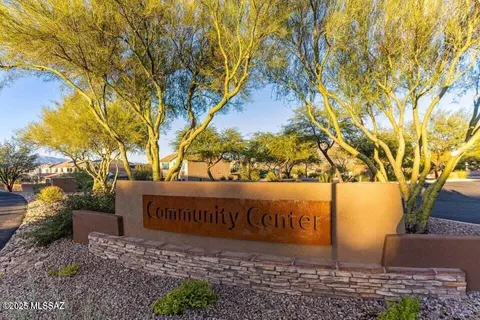 View/Area - 6012 S Sweet Birch Ln, Tucson, AZ 85747 photo 1 of 4