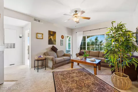 1500 E Pusch Wilderness Dr #6204, Tucson, AZ 85737