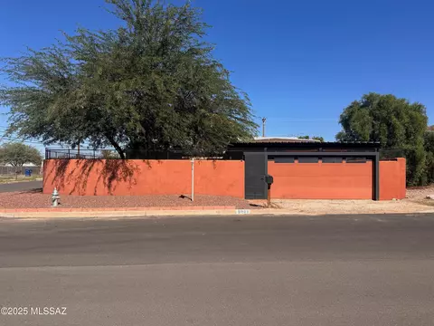 5001 E 4th St, Tucson, AZ 85711