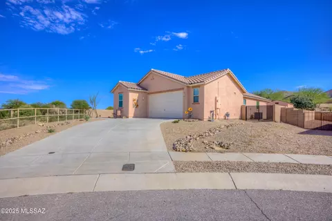 Exterior - 10838 E Painted Mesa Pl, Vail, AZ 85641 photo 2 of 10