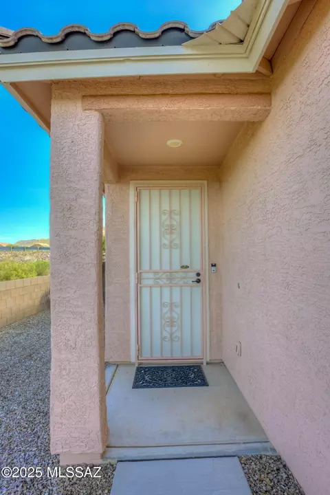 Exterior - 10838 E Painted Mesa Pl, Vail, AZ 85641 photo 3 of 10