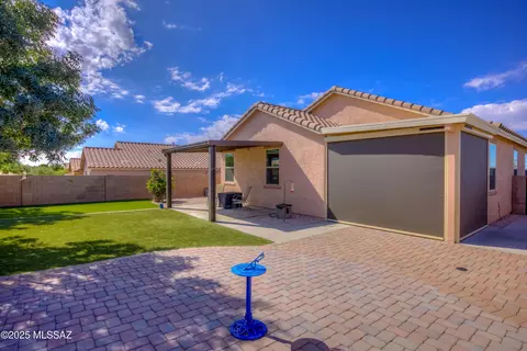 Exterior - 10838 E Painted Mesa Pl, Vail, AZ 85641 photo 9 of 10