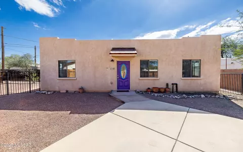 4148 E Desert Pl, Tucson, AZ 85712
