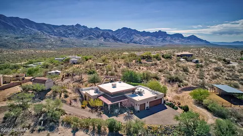 15675 N Equestrian Trl, Tucson, AZ 85739