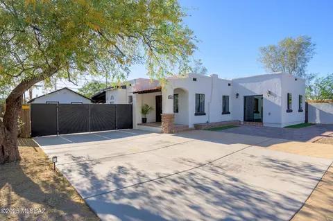 1025 N Perry Ave, Tucson, AZ 85705