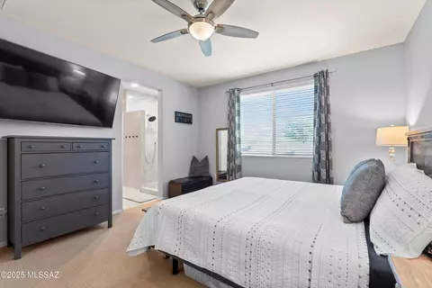 Bedroom - 14282 E Hub Dr, Vail, AZ 85641 photo 2 of 3