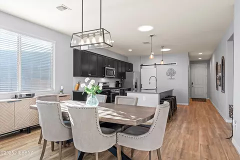 Dining - 14282 E Hub Dr, Vail, AZ 85641 photo 2 of 2