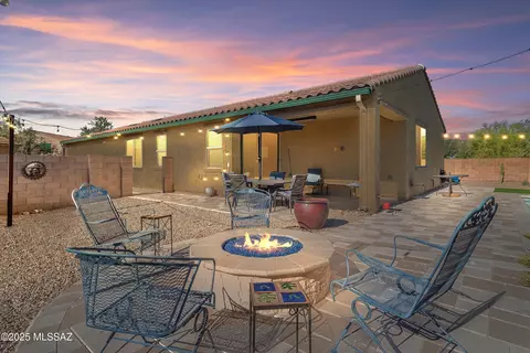 Exterior - 14282 E Hub Dr, Vail, AZ 85641 photo 2 of 6