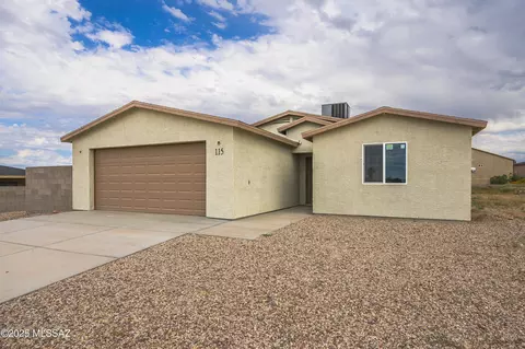 115 S Richmond Dr, Vail, AZ 85641