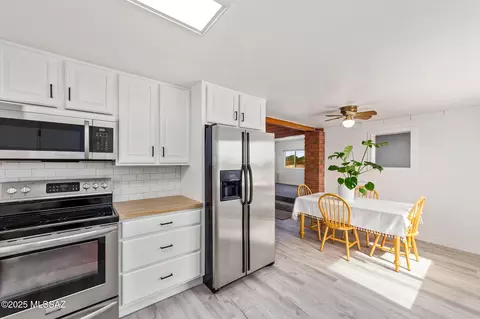4451 N Sassy Dr, Marana, AZ 85653