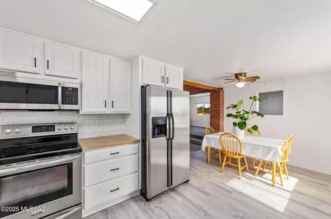 4451 N Sassy Dr, Marana, AZ 85653